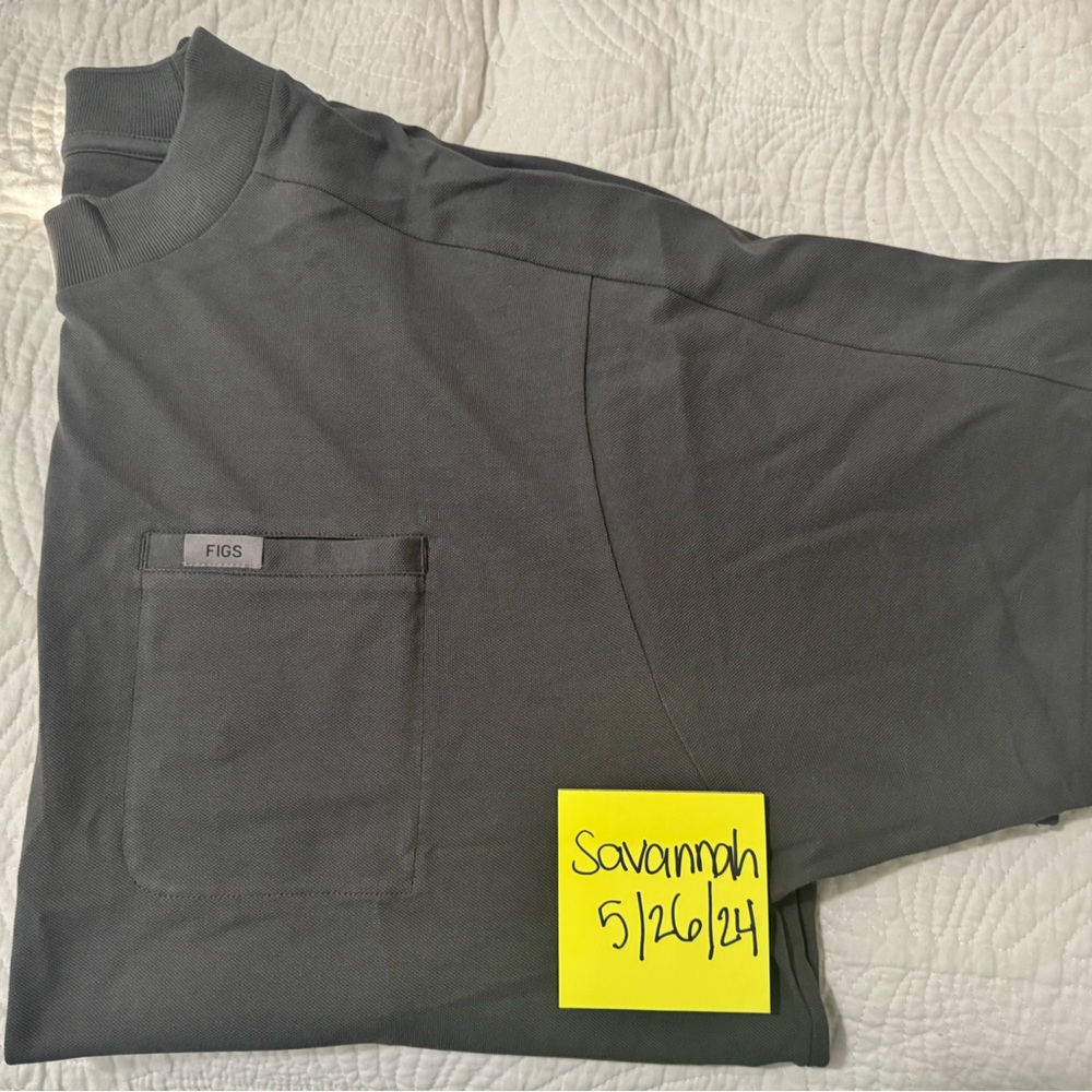FIGSPRO Mist Pique Mock Neck Scrub Top